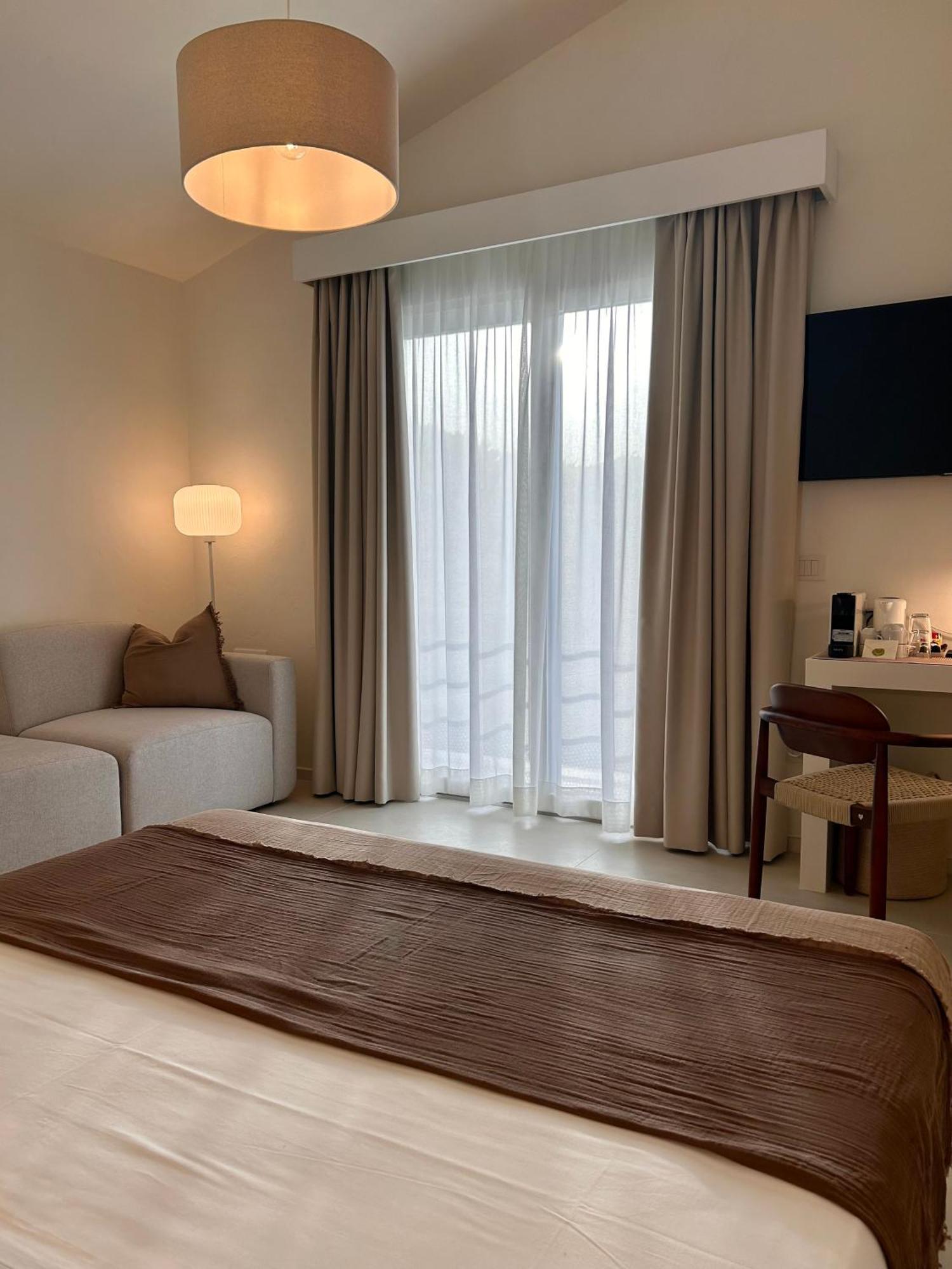 Vireo Rooms Санта-Мария-Наварезе Экстерьер фото